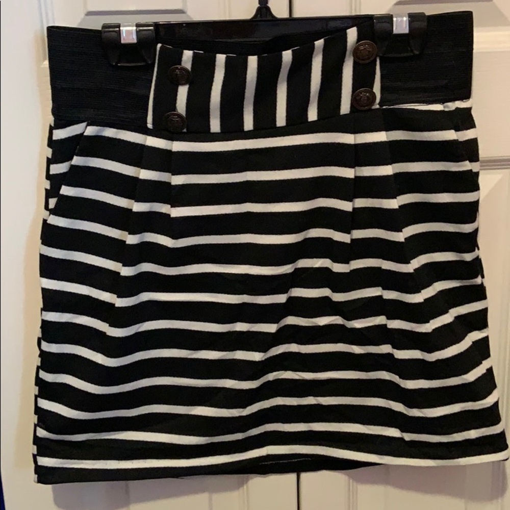 2/$20 Costa Blanca Nautical Skirt